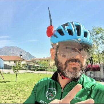 Alpini a Biella in bicicletta per l’Adunata