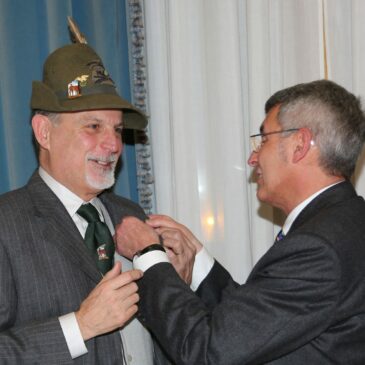 AL PRESIDENTE FULCHERI LA PAUL HARRIS FELLOW