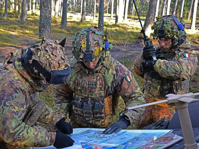 Il Terzo reggimento Alpini arriva a Biella con una marcia in montagna