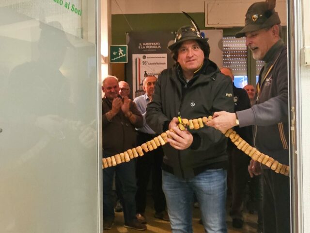 Inaugurata la nuova veste del bar della sezione, uno spazio rinnovato per la comunità